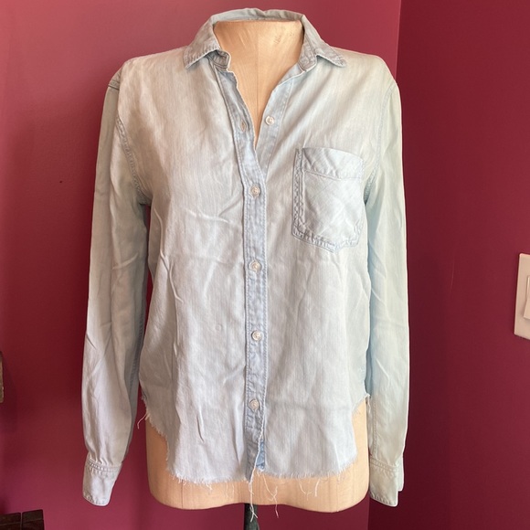 Rails Ingrid Raw Hem Vintage Light Button Up Shirt XS - Picture 5 of 9